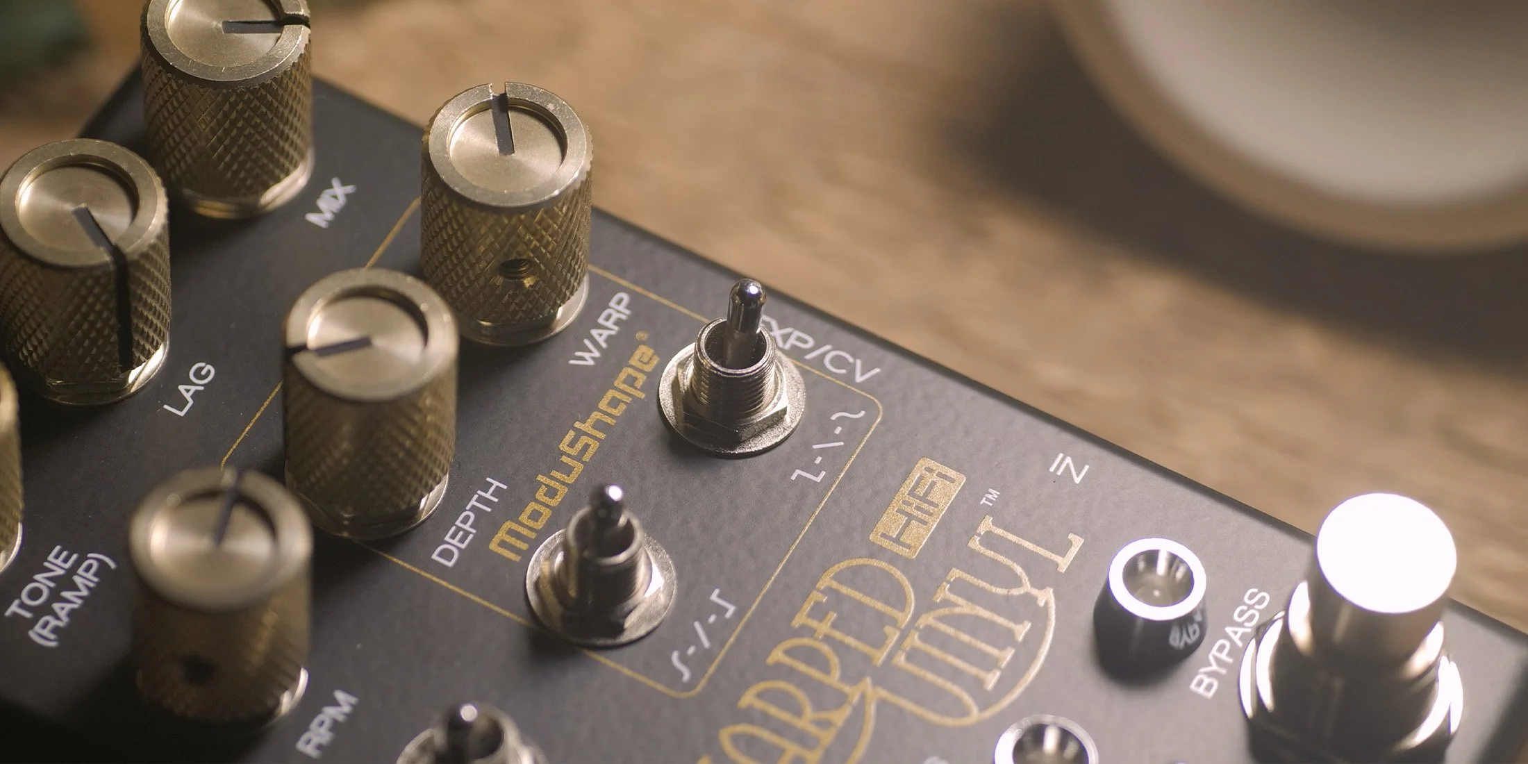 Closeup of ModuShape knobs on Warped Vinyl HiFi.
